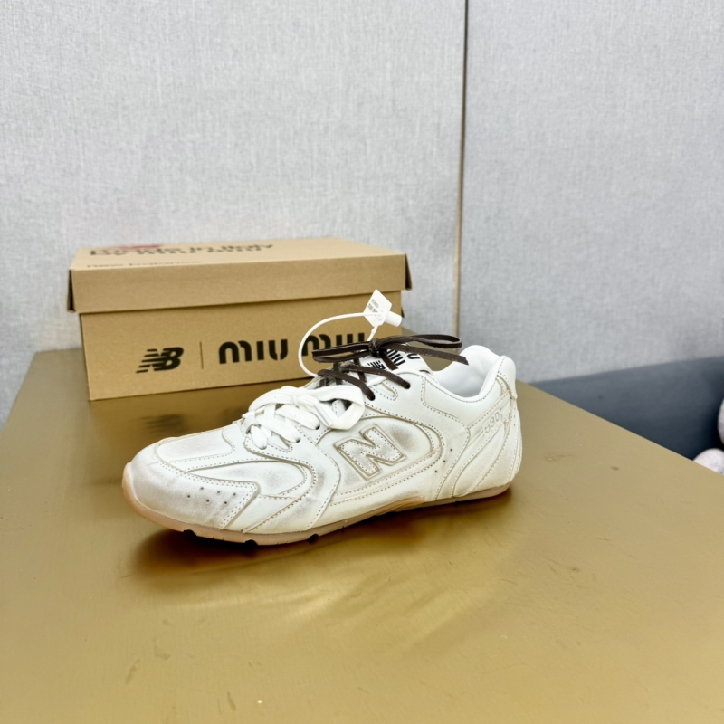 Miu Miu Casual Shoes